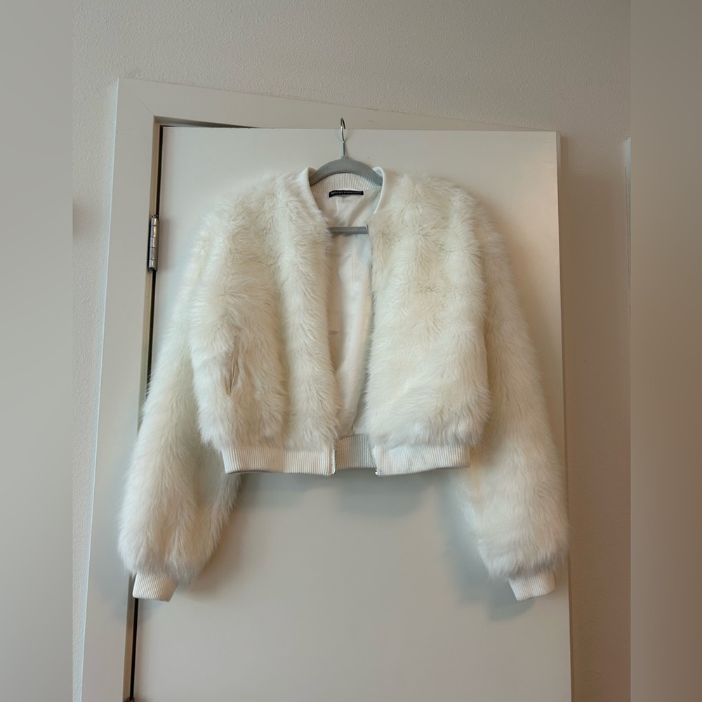 Brandy Melville white faux fur jacket